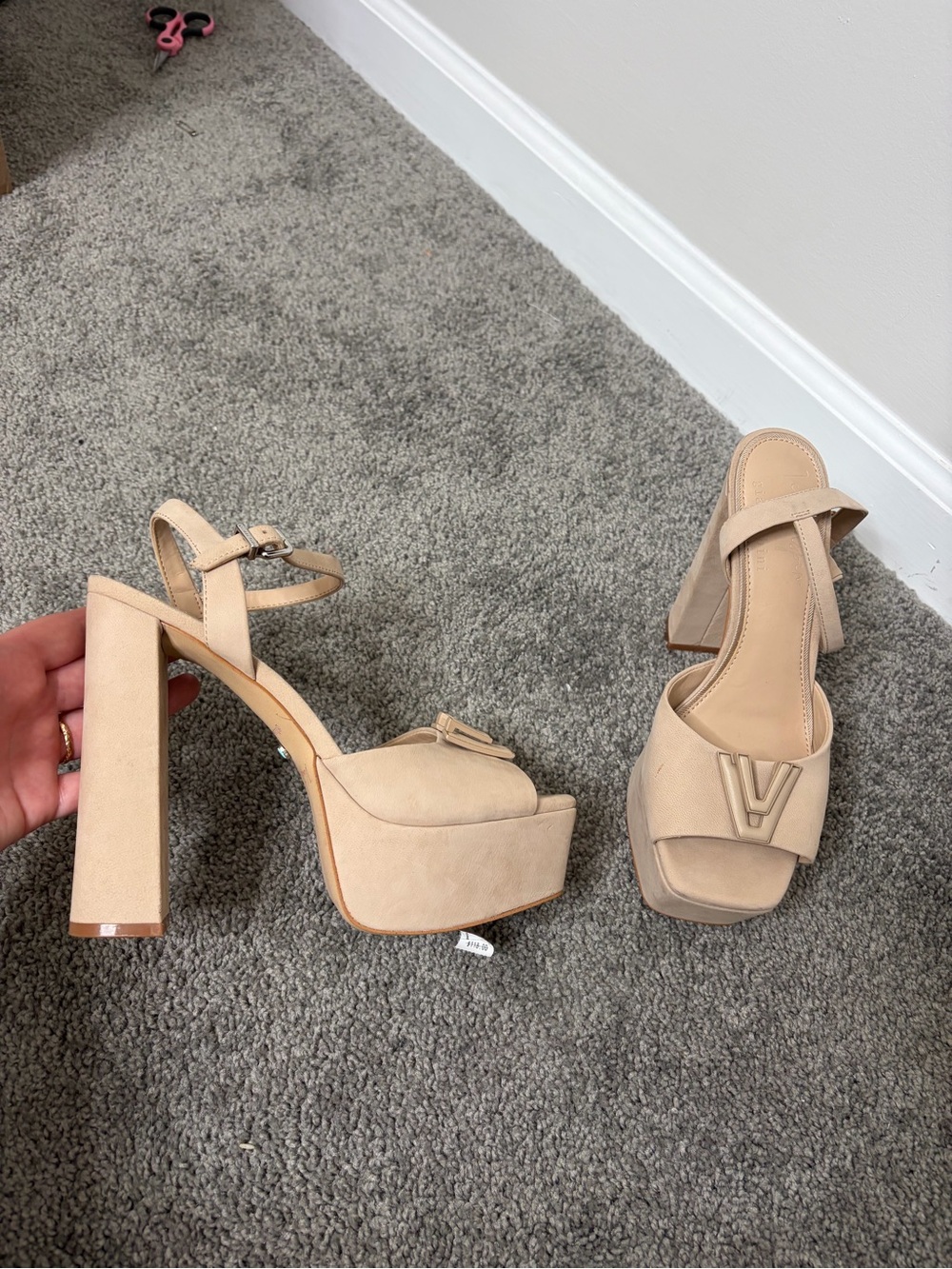 Gianni Bini Beige Platform Block Heel Sandals - Picture 1 of 8